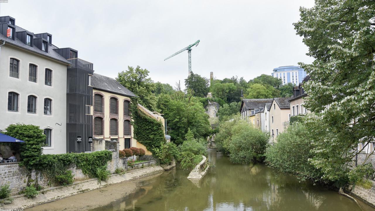 Illustration zum Artikel: Altbau-Rohre: Sanierung, Reparatur oder kompletter Austausch?
