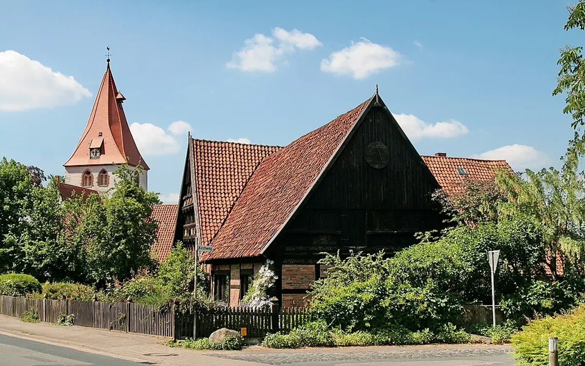 Rohrreinigung Isernhagen – Isernhagen Kirche/Fachwerk