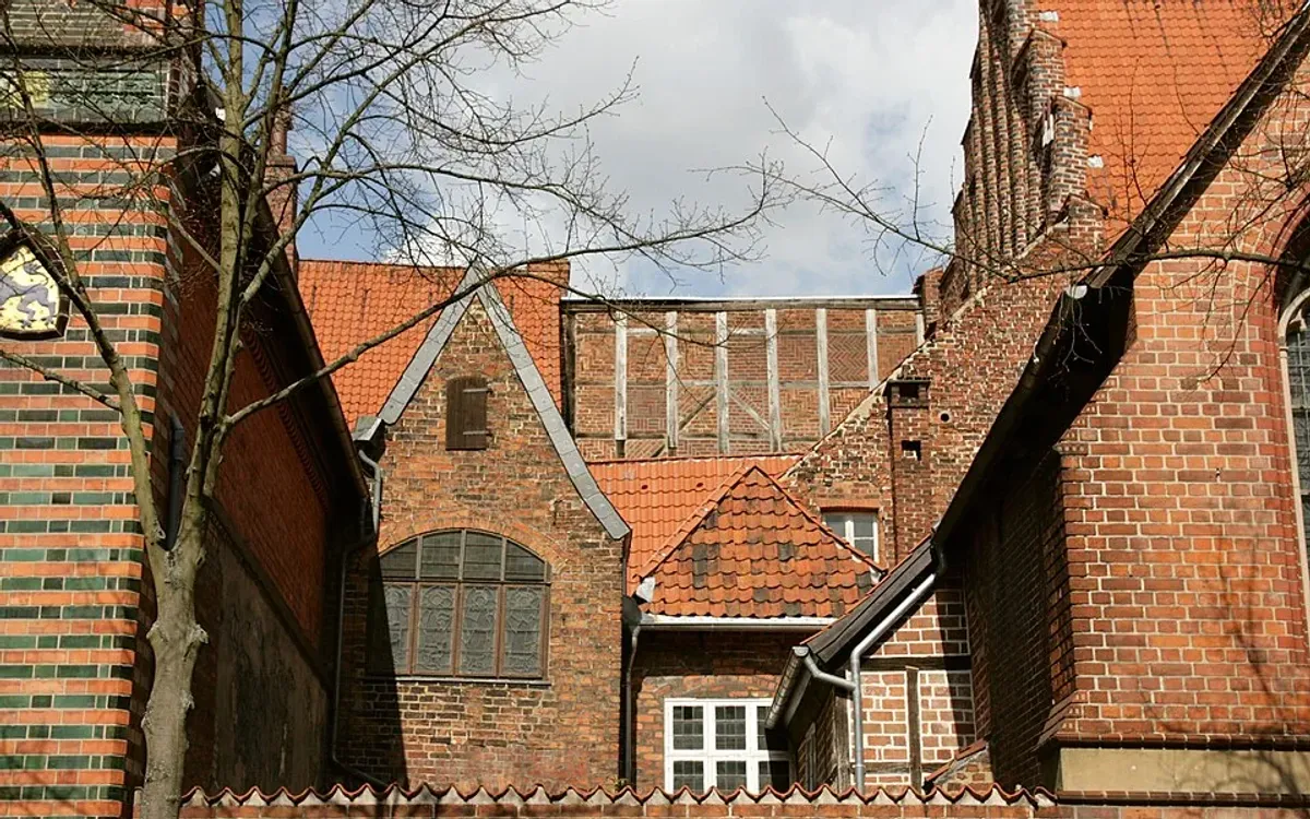 Rohrreinigung Lüneburg – Lüneburg Rathaus